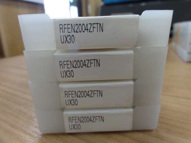 タンガロイ RFEN2004ZFTN UX30 チップ