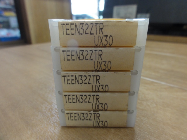 タンガロイ TEEN32ZTR UX30 チップ