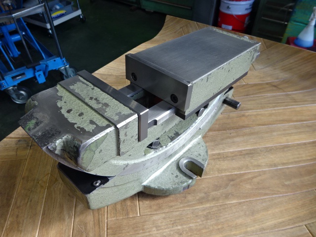 武田機械 TK-100HVI-G 傾斜油圧バイス