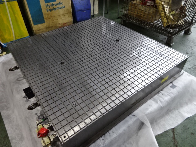 ニューストロング 1000X1000 真空チャック