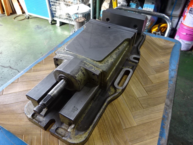 武田機械 TK-200HVS 油圧バイス