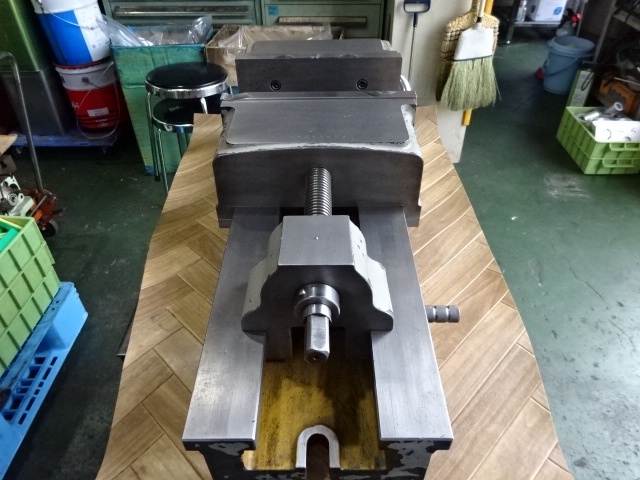 津田駒工業 VB-300 マシンバイス