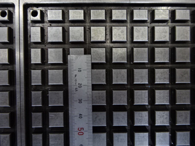 ニューストロング 400X400 真空チャック