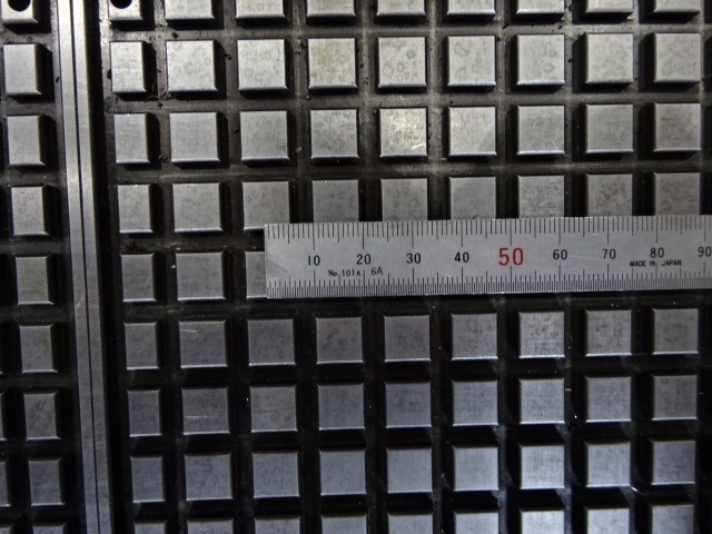 ニューストロング 400X400 真空チャック