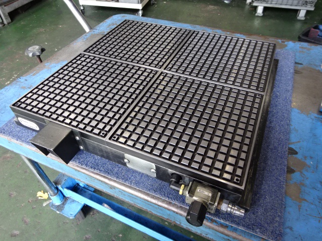 ニューストロング 400X400 真空チャック
