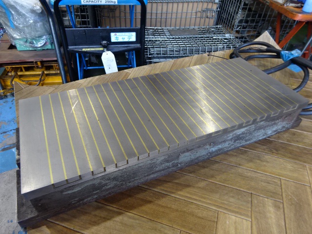  500X200 電磁チャック(研削用)