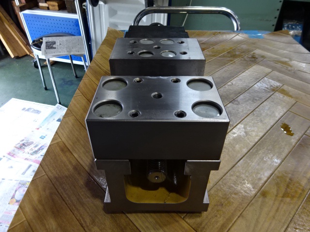 津田駒工業 Vi-1222 パワーバイス