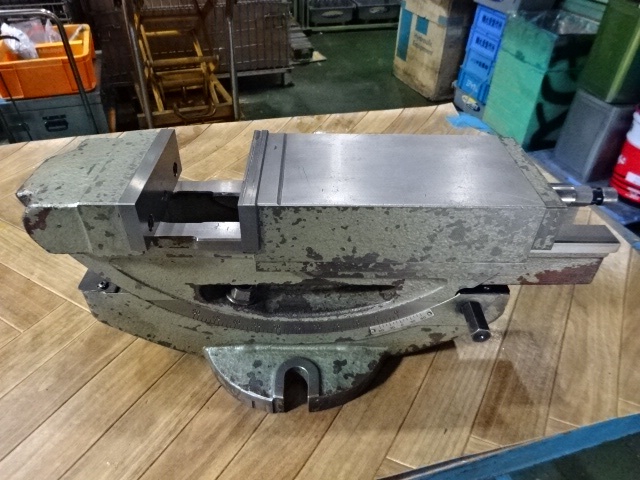 武田機械 TK-100HVI-G 傾斜油圧バイス