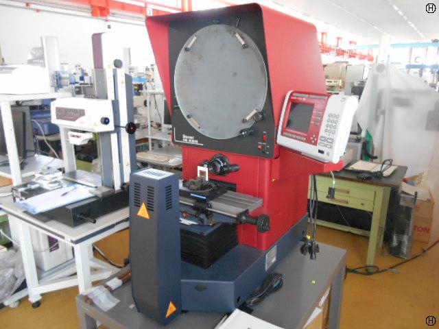 スターレット HB400 投影機