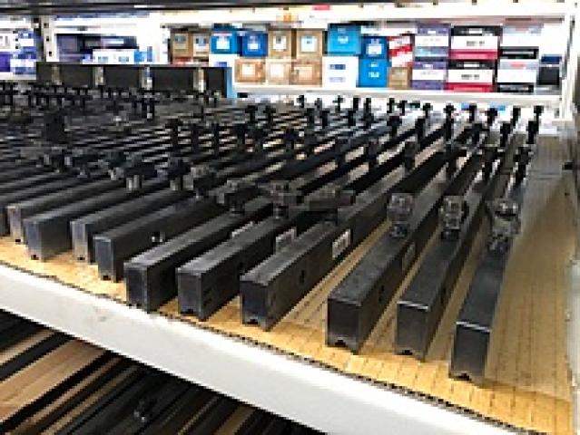 アマダ 金型