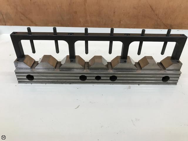 榮製機 NEOTEC MB-6C40 放電加工用Vブロック