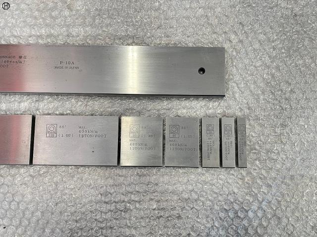 アマダ 8406 プレスブレーキ金型