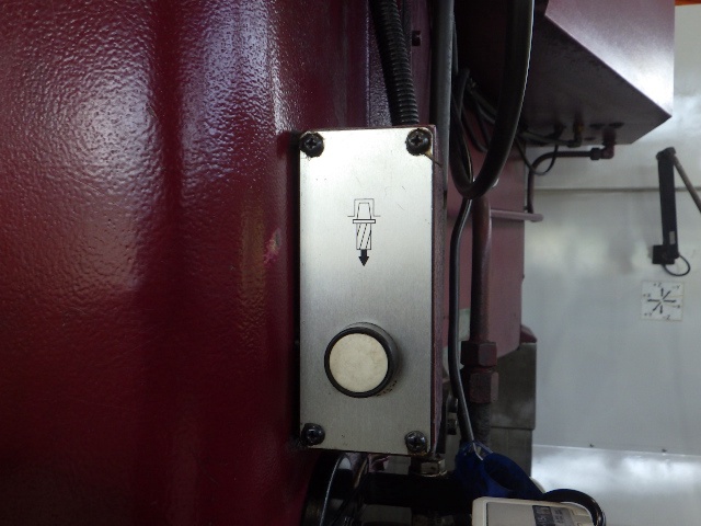 OKK MCV-1260 立マシニング(BT50)