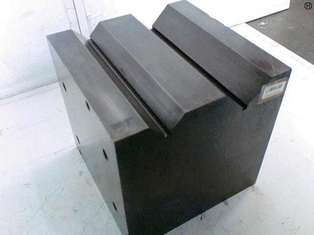  V付桝形ブロック