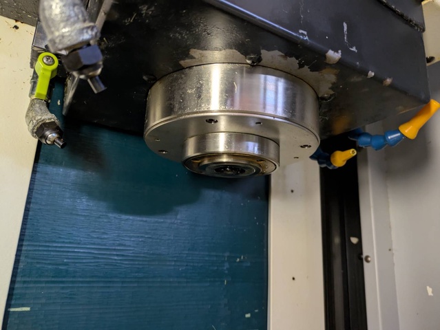 牧野フライス製作所 V22-5XR 5軸加工機(HSK-E32)