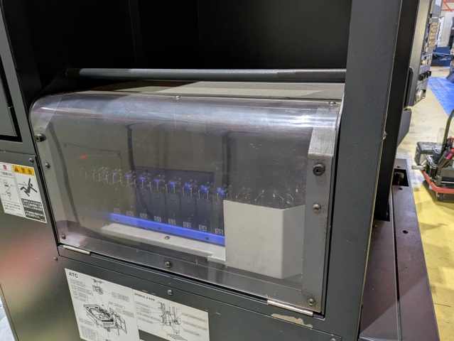 牧野フライス製作所 V22-5XR 5軸加工機(HSK-E32)