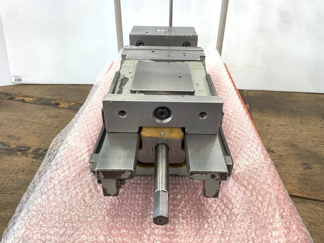 津田駒工業 VF-175 マシンバイス