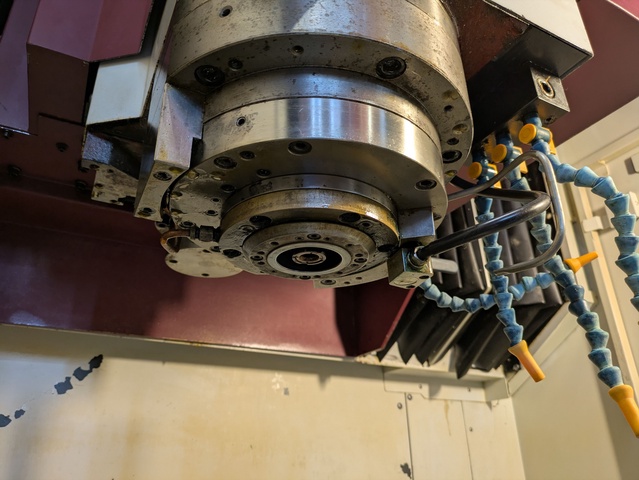 OKK VP400 立マシニング(HSK-A63)
