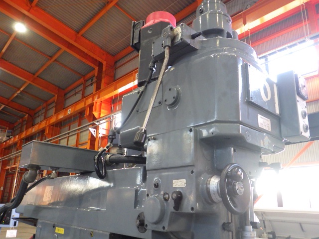 牧野フライス製作所 AVⅢNC-85 NC立フライス