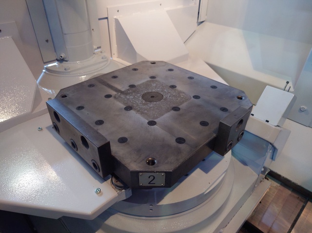 オークマ MA-400HA 横マシニング