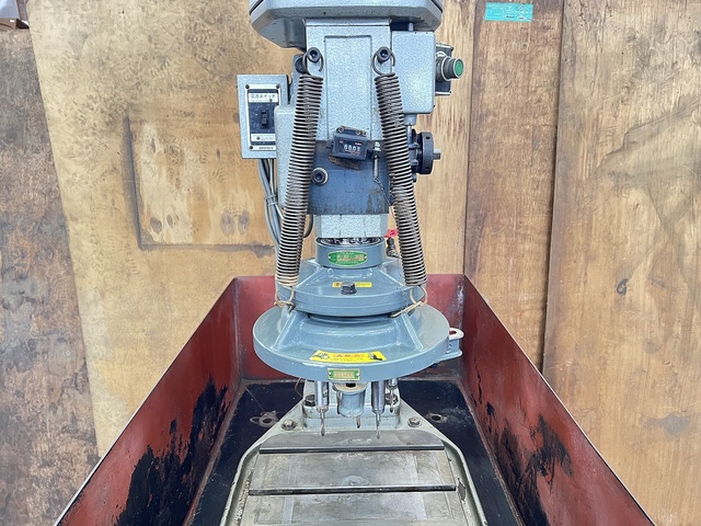 ブラザー工業 BT2-223 タッピング