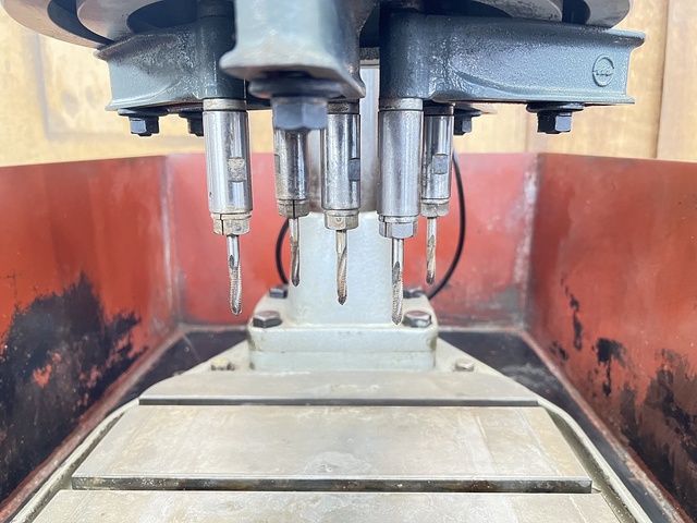 ブラザー工業 BT2-223 タッピング