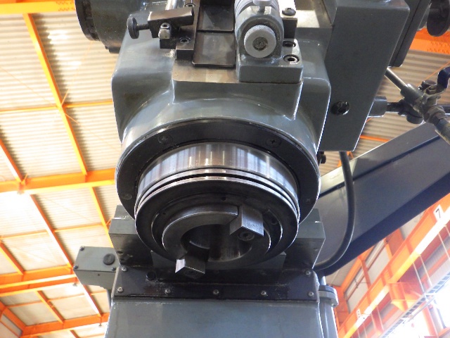 牧野フライス製作所 AEV5-85 NC立フライス