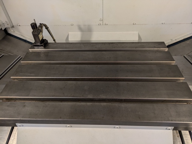森精機製作所 NV4000 立マシニング(BT40)
