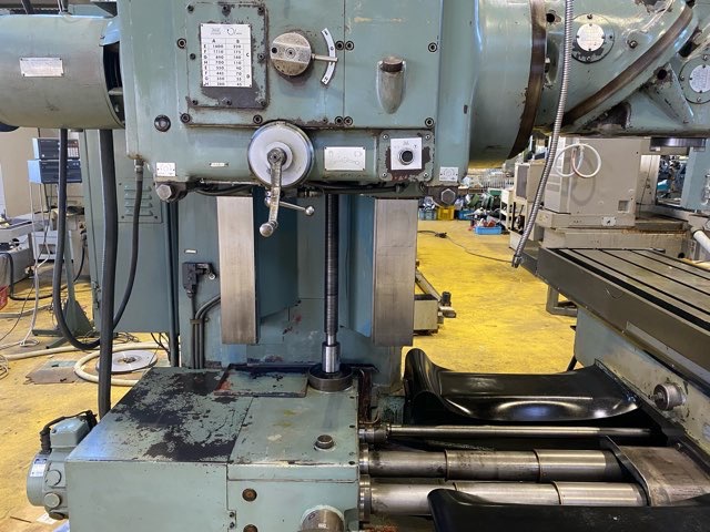 新潟鐵工所 6UMA 万能フライス