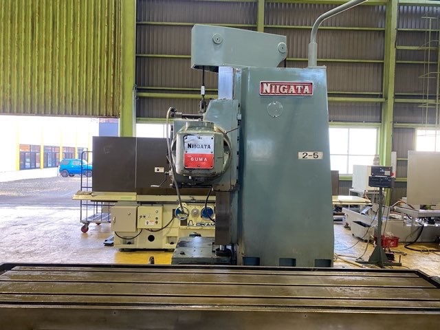 新潟鐵工所 6UMA 万能フライス