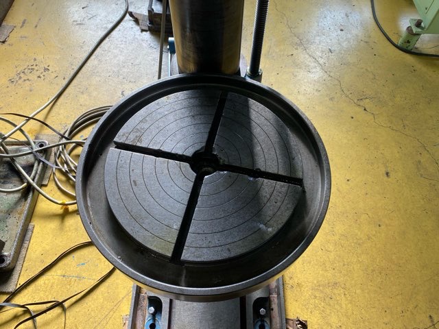 吉田鐵工所 YD2-54 540mm直立ボール盤