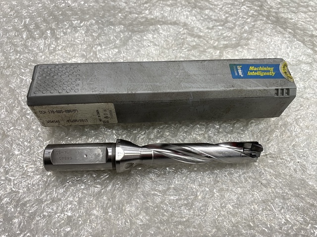 ISCAR DCN 170-085-20A-5D スローアウェイドリル