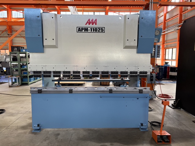 相澤鐵工所 APM-11025 2.5m油圧プレスブレーキ