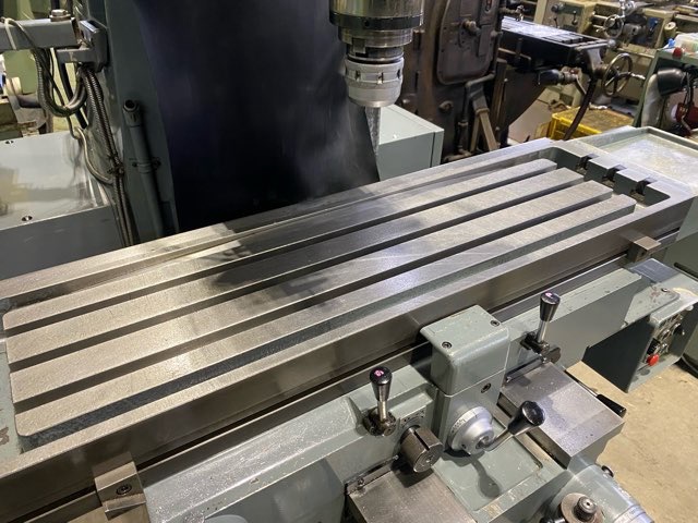 静岡鐵工所 VHR-SD ラム型立フライス