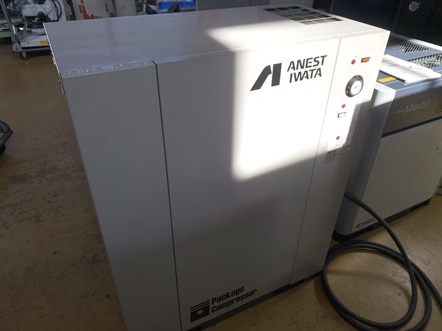 アネスト岩田 CLP22E-8.5D 2.2kwコンプレッサー