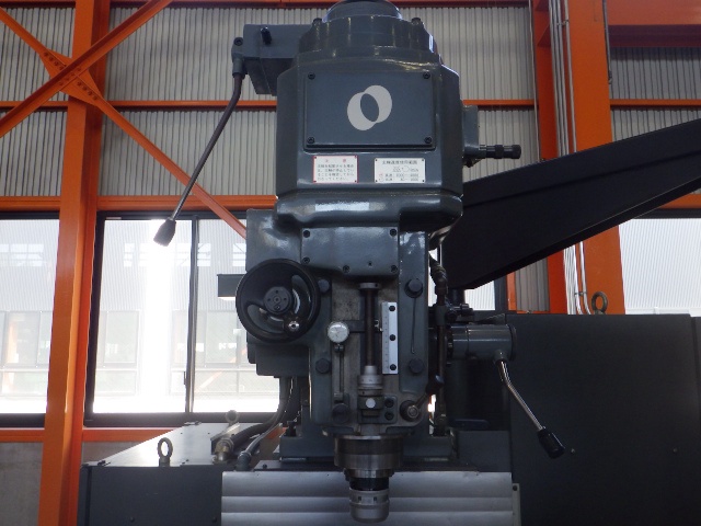 牧野フライス製作所 AVNC-74 NC立フライス