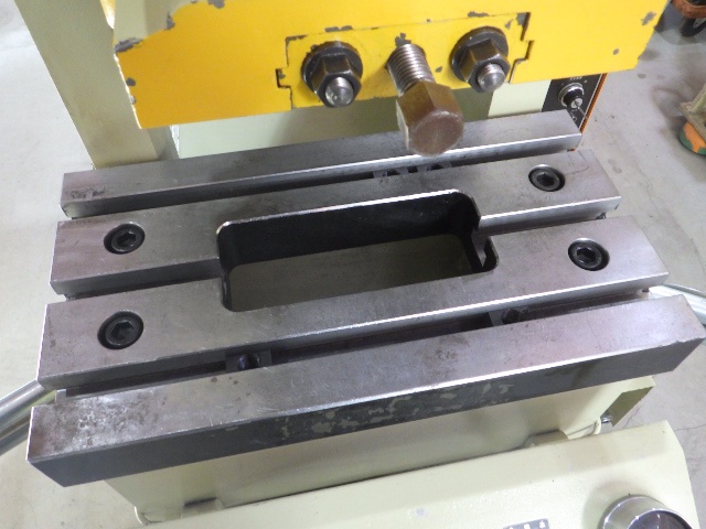 コマツ産機 OBS25-3BM 15Tプレス