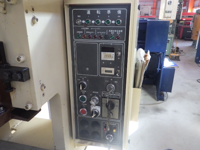 アマダ TP-15C-X 15Tプレス