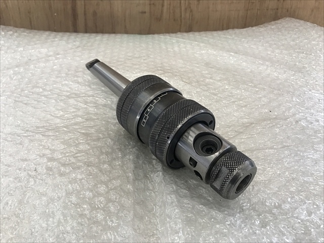 カトウ工機 タップホルダー