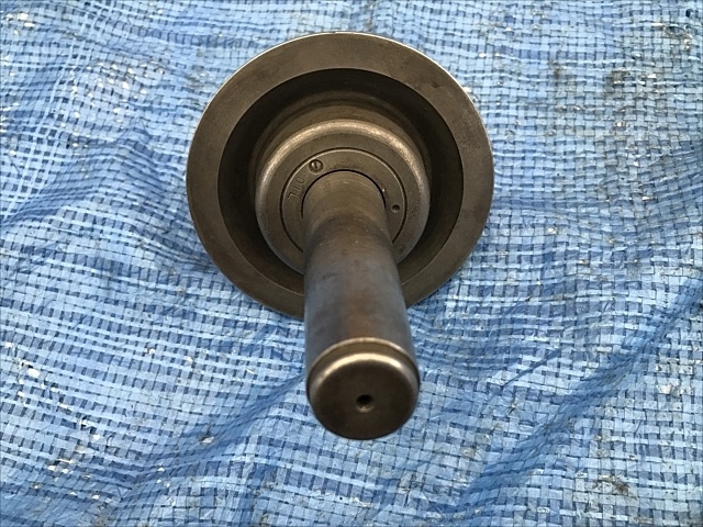  傘型回転センター