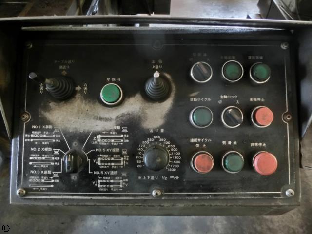 武田機械 TK-VS-2N ベッド型立フライス