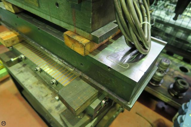  750×200 電磁マグネットチャック