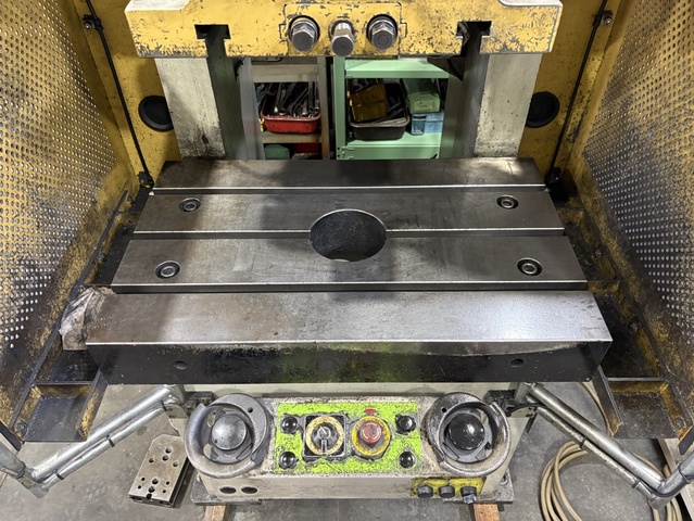 コマツ産機 OBS60-34K2M 60Tプレス