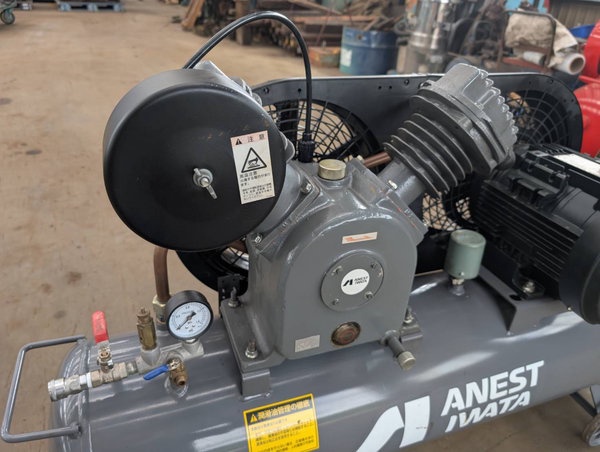 アネスト岩田 TLP37EF-10 3.7kwコンプレッサー