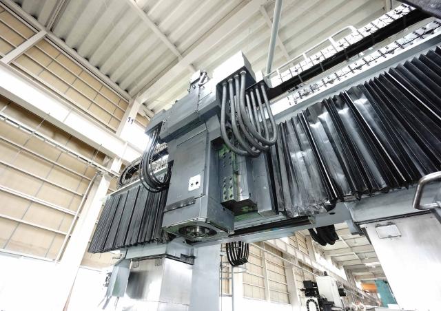 新日本工機 SNK HF-3M 五面加工機(BT50)