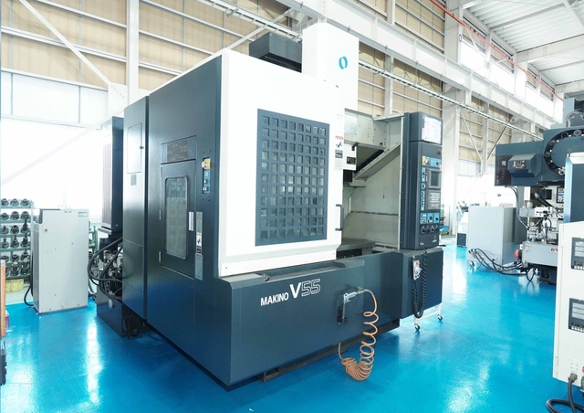 牧野フライス製作所 V55-A15 立マシニング(HSK-63)