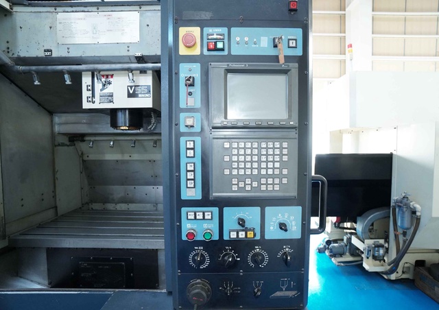 牧野フライス製作所 V55-A80 立マシニング(HSK-63)