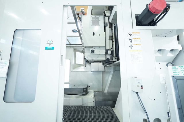 大隈豊和機械 VMP-10 5軸門型加工機(BT50)