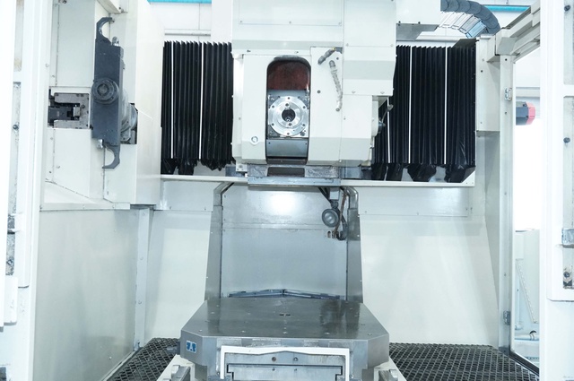大隈豊和機械 VMP-10 5軸門型加工機(BT50)
