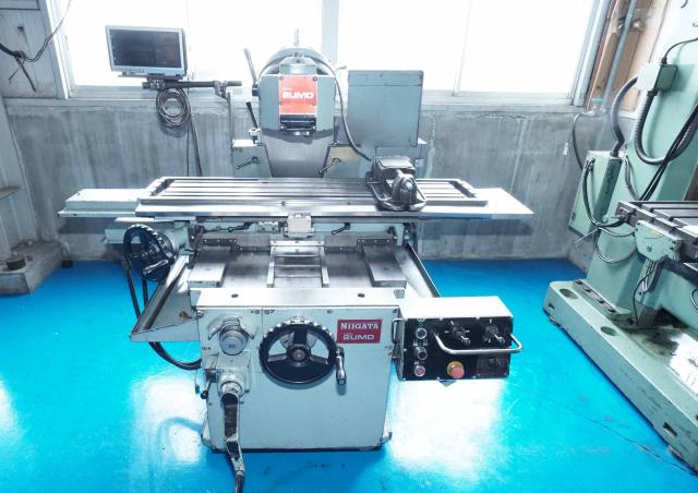 新潟鐵工所 2UMD 万能フライス